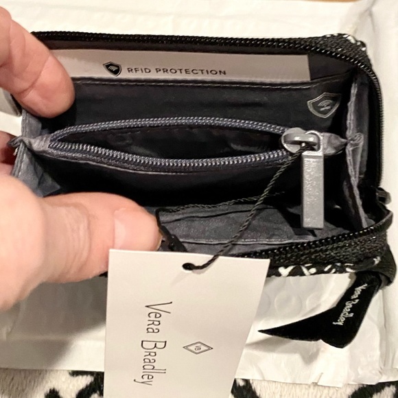 Vera Bradley RFID Zippered Wallet, NWT - Picture 8 of 12